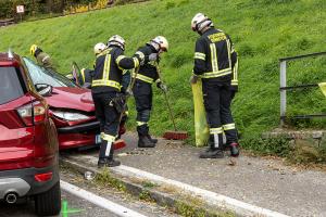 Kollision auf der B3 in Dürnstein - Frau schwer verletzt mit Christophorus 2 abtransportiert