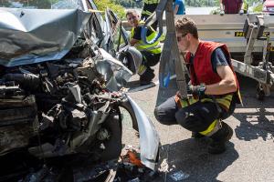 Schwerer Verkehrsunfall auf B3 forderte ein Menschenleben