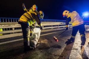 Fahrzeugbergung nach Auffahrunfall auf der St. Pöltner Brücke