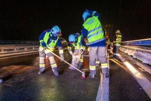 Fahrzeugbergung nach Auffahrunfall auf der St. Pöltner Brücke